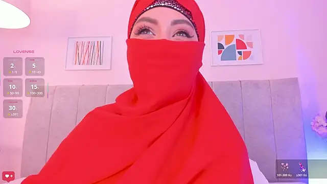 fatiima  online show from May 5, 2026, 7:11 pm