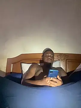 Snapshot of maloya267 chatting on October 23, 2025, 8:02 am maloya267 online show from October 23, 2025, 8:02 am