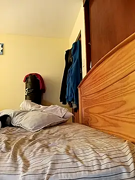 Snapshot of ItaloFitBoy25 chatting on November 11, 2025, 2:28 pm ItaloFitBoy25 online show from November 11, 2025, 2:28 pm