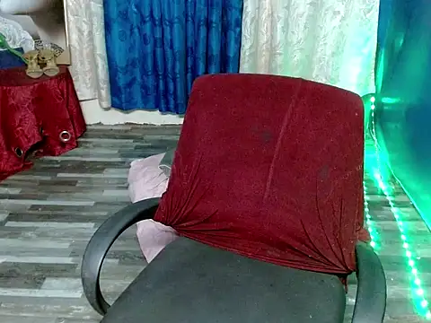 pretty petite asian143 online show from April 6, 2026, 1:34 pm