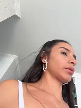 violeta365 online show from April 25, 2026, 8:28 pm