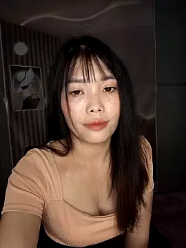 Fish yellow online show from November 8, 2025, 1:00 pm