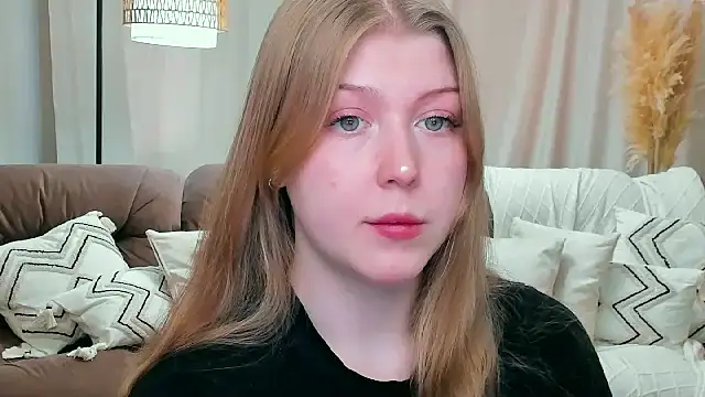 Stella Light online show from February 3, 2026, 12:43 pm