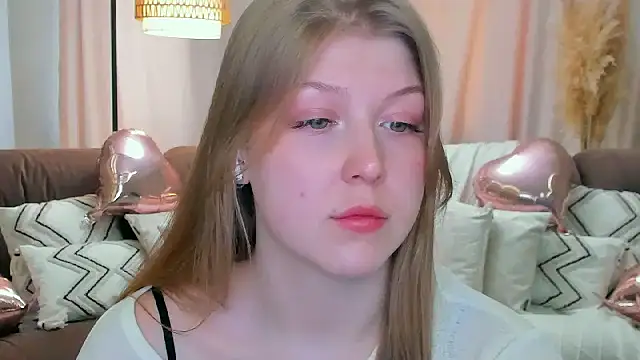 Stella Light online show from March 16, 2026, 6:17 am