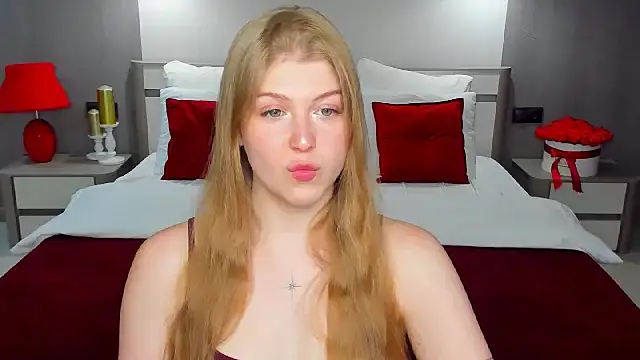 Snapshot of Stella_Light chatting on June 24, 2026, 5:01 pm Stella Light online show from June 24, 2026, 5:01 pm