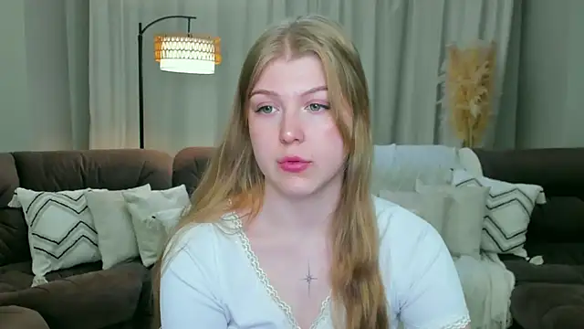 Snapshot of Stella_Light chatting on June 25, 2026, 12:20 pm Stella Light online show from June 25, 2026, 12:20 pm