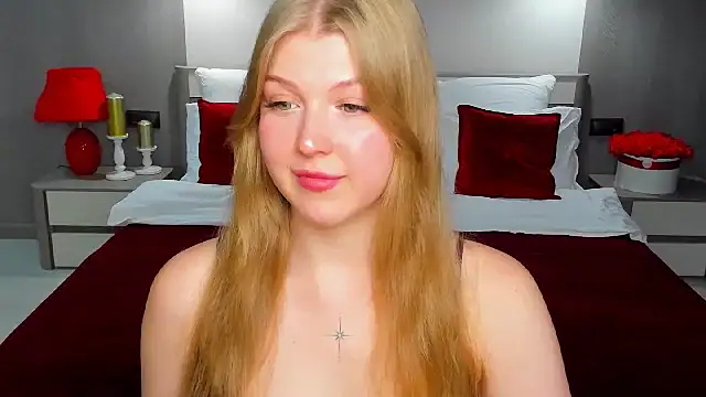 Snapshot of Stella_Light chatting on July 21, 2026, 6:21 pm Stella Light online show from July 21, 2026, 6:21 pm