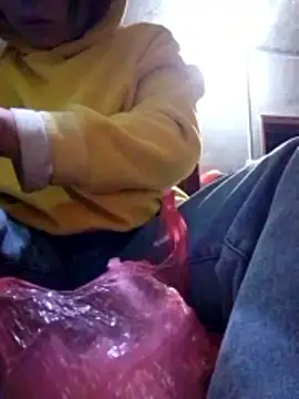 Snapshot of natri-sex chatting on November 28, 2025, 12:19 pm natri-sex online show from November 28, 2025, 12:19 pm