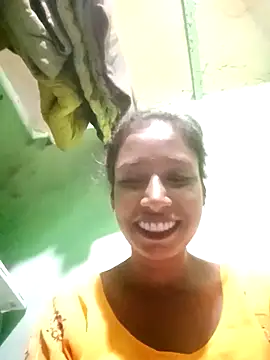 Snapshot of Rutika-G chatting on October 26, 2025, 12:38 am Rutika-G online show from October 26, 2025, 12:38 am