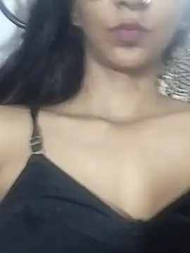 Snapshot of Aaliya_BigBoobs_1 chatting on November 29, 2025, 10:07 am Aaliya BigBoobs 1 online show from November 29, 2025, 10:07 am