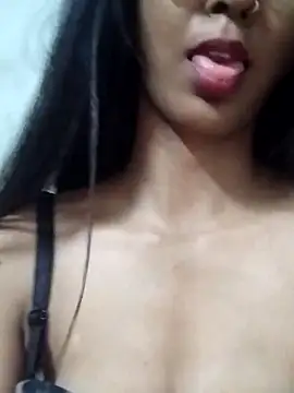 Snapshot of Aaliya_BigBoobs_1 chatting on December 19, 2025, 2:13 pm Aaliya BigBoobs 1 online show from December 19, 2025, 2:13 pm