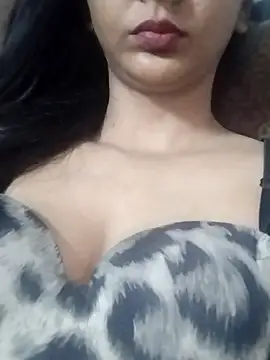 Snapshot of Aaliya_BigBoobs_1 chatting on January 17, 2026, 9:14 am Aaliya BigBoobs 1 online show from January 17, 2026, 9:14 am