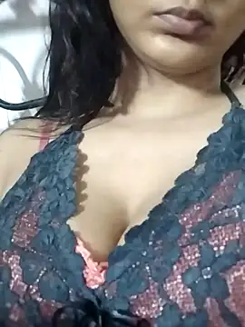 Snapshot of Aaliya_BigBoobs_1 chatting on July 17, 2026, 9:16 am Aaliya BigBoobs 1 online show from July 17, 2026, 9:16 am