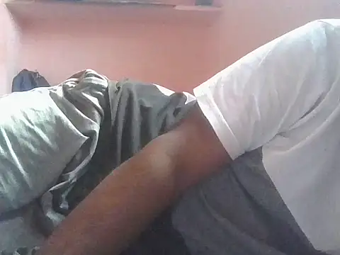 Snapshot of Indianteluguindian chatting on February 2, 2026, 9:41 am Indianteluguindian online show from February 2, 2026, 9:41 am