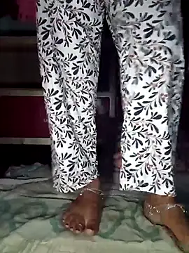 Hot-joyaa online show from December 14, 2025, 6:34 pm