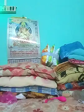 Hot-joyaa online show from December 15, 2025, 4:00 pm