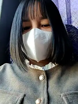 Snapshot of Mina-02 chatting on November 28, 2025, 7:44 am Mina-02 online show from November 28, 2025, 7:44 am