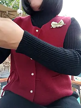 Mina-02 online show from December 5, 2025, 9:40 am