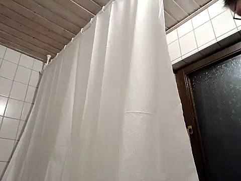 Cassy-Bloom online show from February 11, 2026, 12:04 am