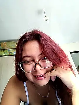 Snapshot of AfroditaSweet@xh chatting on December 18, 2025, 3:07 pm AfroditaSweetxh online show from December 18, 2025, 3:07 pm