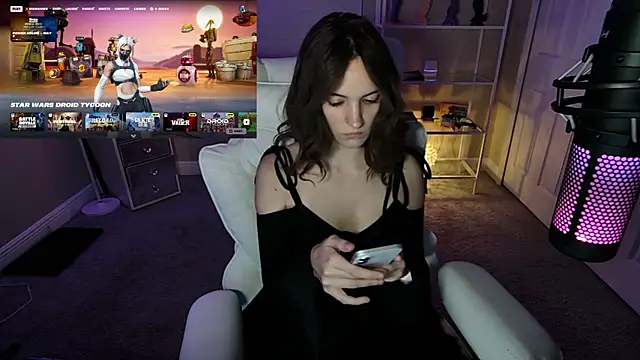 AngieFae  online show from May 2, 2026, 4:17 am