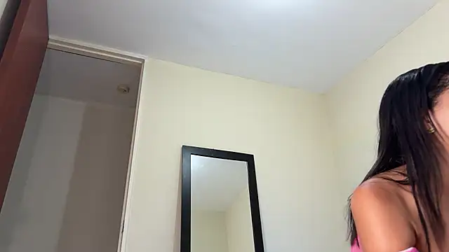 Snapshot of Dulce765b chatting on October 22, 2025, 10:59 am Dulce765b online show from October 22, 2025, 10:59 am