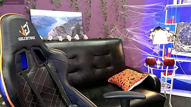 Snapshot of Mystery_Mary chatting on October 30, 2025, 10:49 am Mystery Mary online show from October 30, 2025, 10:49 am