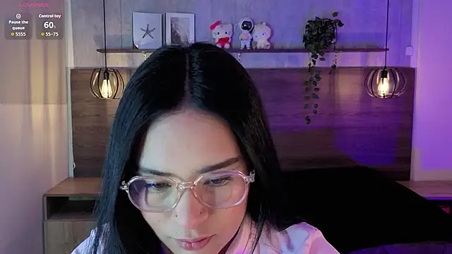 Isa doux online show from July 4, 2026, 4:40 am