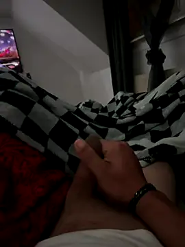 crxolavo online show from November 7, 2025, 10:32 pm