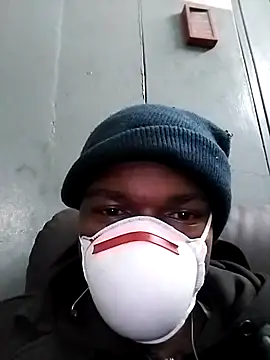 Snapshot of loVbRo1 chatting on November 17, 2025, 1:44 am loVbRo1 online show from November 17, 2025, 1:44 am