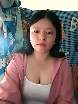lisa-bae00 online show from May 2, 2026, 12:04 am