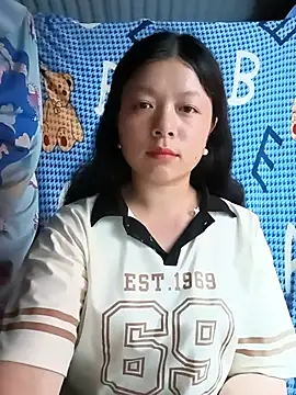 Snapshot of lisa-bae00 chatting on June 7, 2026, 12:42 pm lisa-bae00 online show from June 7, 2026, 12:42 pm