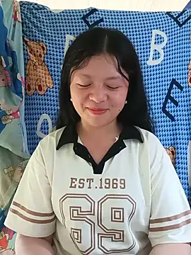 Snapshot of lisa-bae00 chatting on June 8, 2026, 12:47 am lisa-bae00 online show from June 8, 2026, 12:47 am