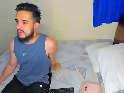 Snapshot of astredad2025 chatting on December 2, 2025, 3:01 am astredad2025 online show from December 2, 2025, 3:01 am