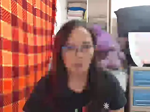 Snapshot of Kinkybela2025 chatting on December 5, 2025, 3:04 am Kinkybela2025 online show from December 5, 2025, 3:04 am