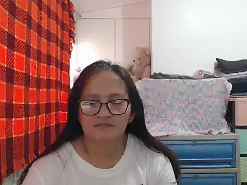 Snapshot of Kinkybela2025 chatting on January 10, 2026, 12:56 am Kinkybela2025 online show from January 10, 2026, 12:56 am