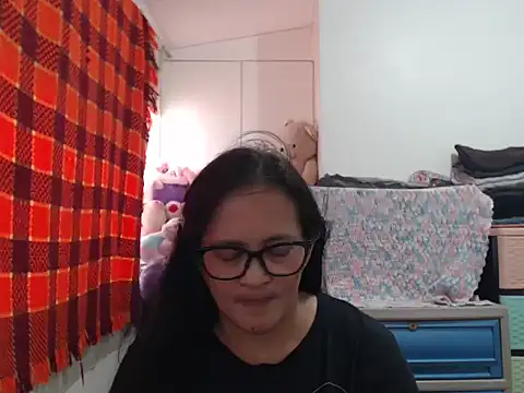 Snapshot of Kinkybela2025 chatting on January 16, 2026, 3:54 am Kinkybela2025 online show from January 16, 2026, 3:54 am