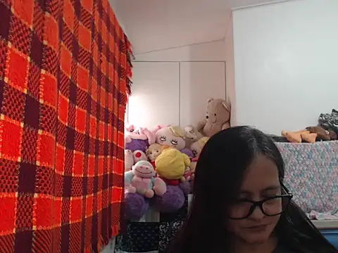 Snapshot of Kinkybela2025 chatting on February 4, 2026, 5:02 am Kinkybela2025 online show from February 4, 2026, 5:02 am