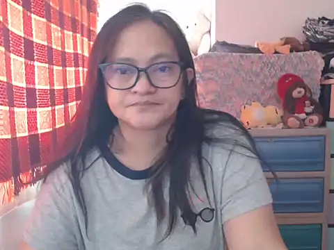 Snapshot of Kinkybela2025 chatting on February 16, 2026, 12:51 am Kinkybela2025 online show from February 16, 2026, 12:51 am