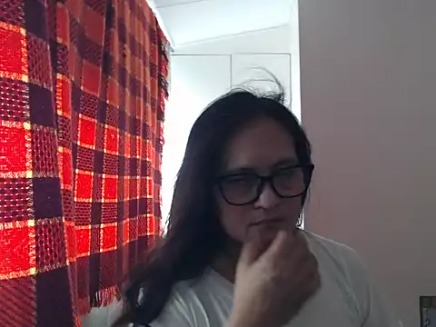 Snapshot of Kinkybela2025 chatting on May 25, 2026, 12:16 am Kinkybela2025 online show from May 25, 2026, 12:16 am