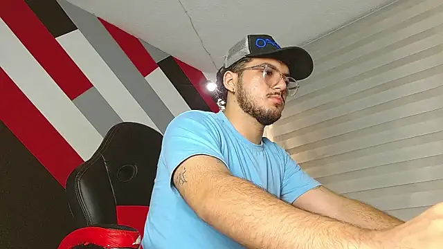 Snapshot of Zac_Golden chatting on June 8, 2026, 11:54 am Zac Golden online show from June 8, 2026, 11:54 am