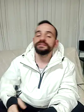 Snapshot of lazzzz09 chatting on November 22, 2025, 10:09 pm lazzzz09 online show from November 22, 2025, 10:09 pm