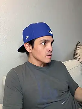 Snapshot of Orlando702@xh chatting on October 27, 2025, 1:09 am Orlando702xh online show from October 27, 2025, 1:09 am