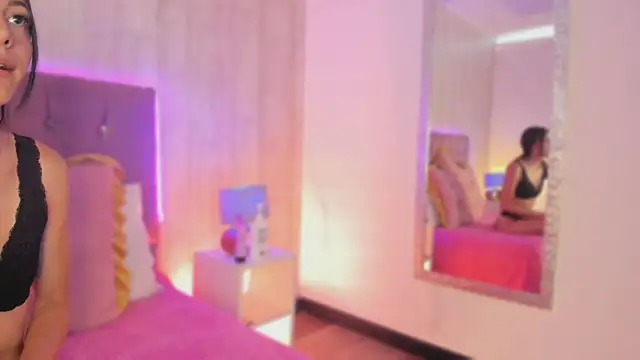 Niki Mily online show from October 31, 2025, 12:50 pm