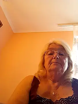 Snapshot of AmyLove353 chatting on October 28, 2025, 12:30 pm AmyLove353 online show from October 28, 2025, 12:30 pm