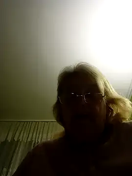 Snapshot of AmyLove353 chatting on December 18, 2025, 4:07 am AmyLove353 online show from December 18, 2025, 4:07 am