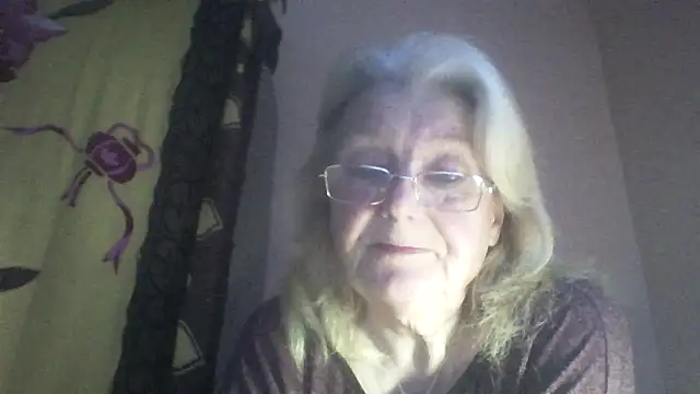 AmyLove353 online show from March 26, 2026, 4:51 am