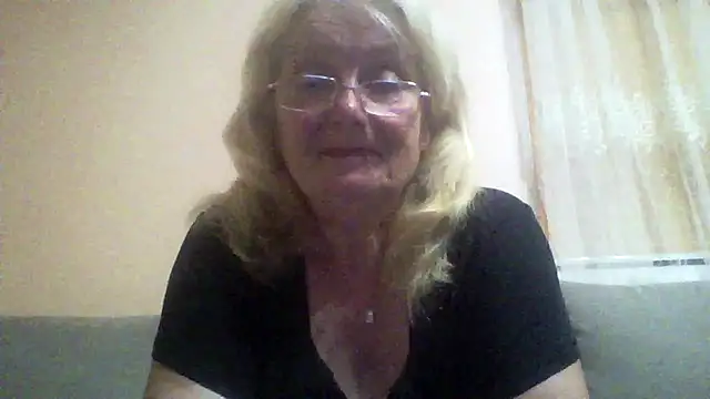 Snapshot of AmyLove353 chatting on June 29, 2026, 8:53 pm AmyLove353 online show from June 29, 2026, 8:53 pm