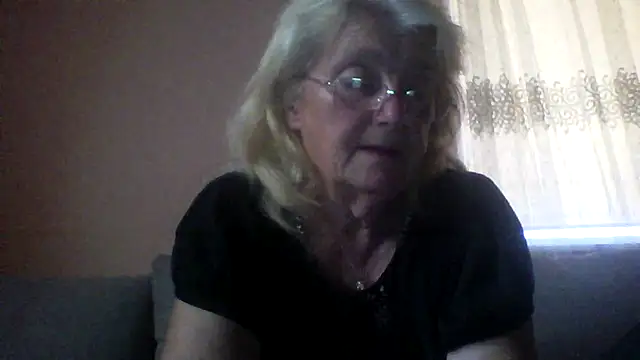 Snapshot of AmyLove353 chatting on July 2, 2026, 2:55 am AmyLove353 online show from July 2, 2026, 2:55 am