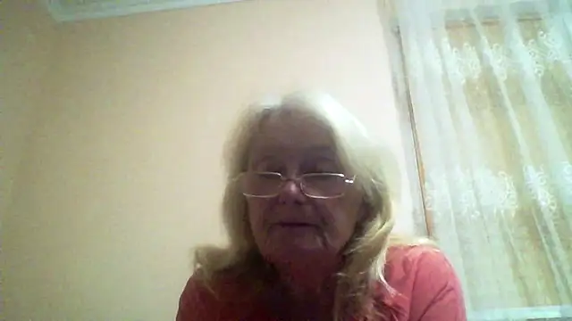 Snapshot of AmyLove353 chatting on July 6, 2026, 8:33 pm AmyLove353 online show from July 6, 2026, 8:33 pm